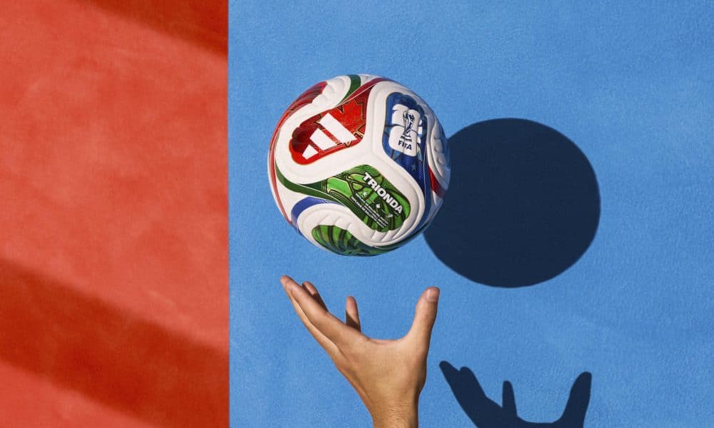 Imagen cedida por la FIFA del balón oficial de la Copa Mundial, el Trionda. EFE/FIFA/SOLO USO EDITORIAL