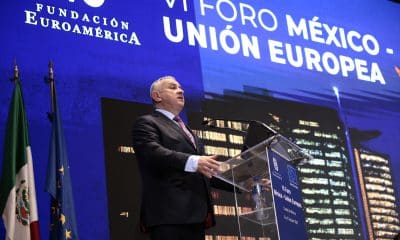 El comisario europeo de Asociaciones Internacionales, Jozef Síkela, habla durante el VI Foro México-Unión Europea este jueves, en Ciudad de México (México). EFE/José Méndez