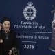 La fotógrafa mexicana Graciela Iturbide, Premio Princesa de Asturias de las Artes de 2025, llega a Oviedo, donde el viernes próximo recogerá el galardón en una ceremonia presidida por los reyes de España. EFE/Paco Paredes