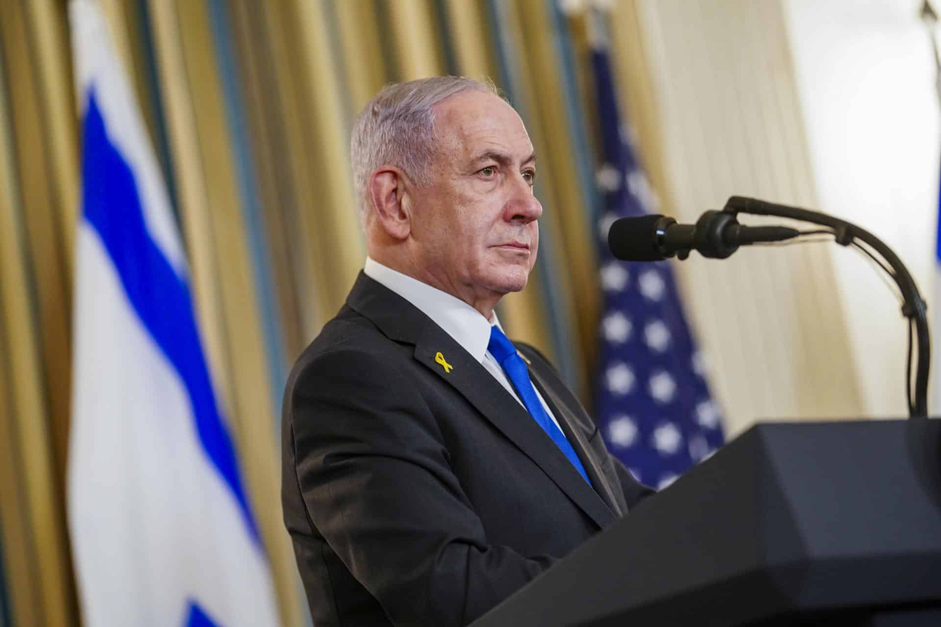 El primer ministro israelí Benjamin Netanyahu participa en una conferencia de prensa conjunta con el presidente de EE.UU. Donald Trump en el Comedor de Estado de la Casa Blanca en Washington, DC, EE.UU., 29 de septiembre de 2025.EFE/EPA/WILL OLIVER / POOL