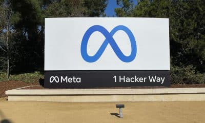 Fotografía de archivo en donde se ve el logo de la tecnológica Meta. EFE/JOHN G. MABANGLO