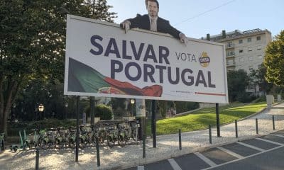 Carteles de la ultraderecha Chega en Lisboa. EFE/ Carlota Ciudad