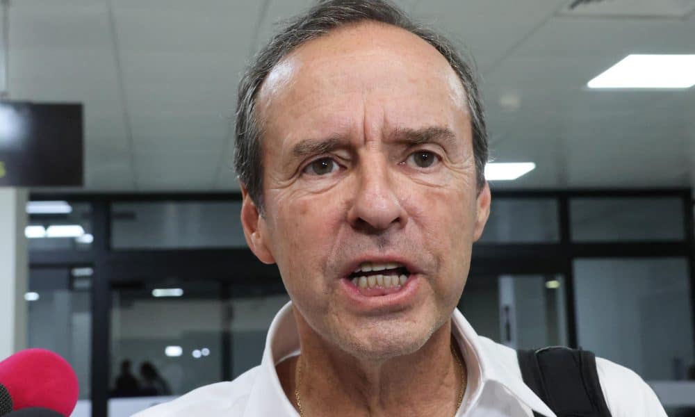 Foto de archivo del expresidente de Bolivia y candidato Jorge Tuto Quiroga. EFE/ Juan Carlos Torrejón
