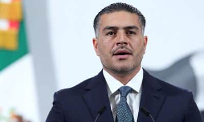 El secretario de Seguridad y Protección Ciudadana, Omar García Harfuch, habla en la rueda de prensa diaria de la presidenta de México, Claudia Sheinbaum, este martes, en Palacio Nacional de la Ciudad de México (México). EFE/Mario Guzmán