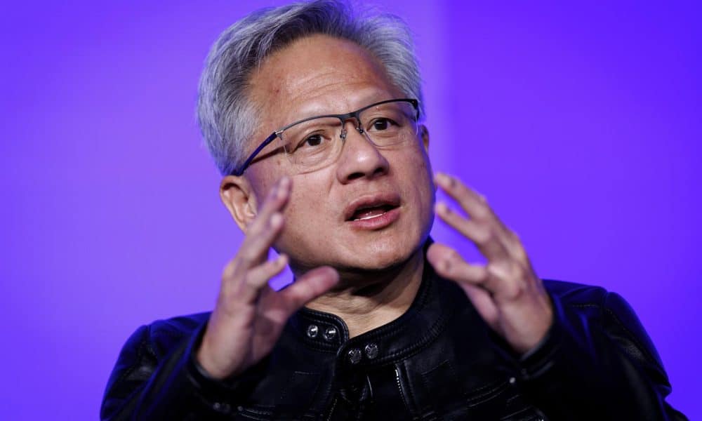 Fotografía de archivo del director ejecutivo de Nvidia, Jensen Huang EFE/TOLGA AKMEN