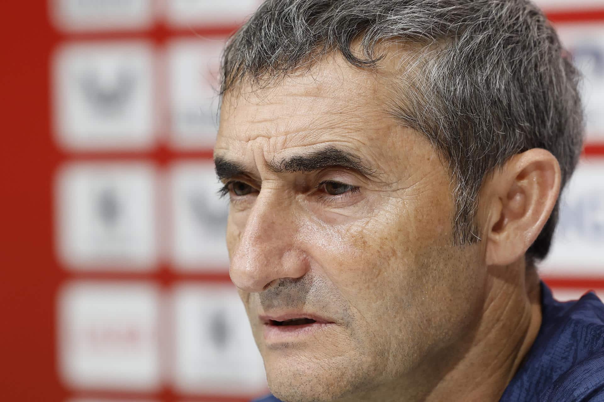 El entrenador del Athletic, Ernesto Valverde, durante la rueda de prensa previa al partido liguero del domingo ante el Elche. EFE/Miguel Toña