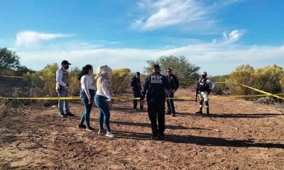 Integrantes del grupo de Madres Buscadoras, acompañadas de Policías y Peritos de la Fiscalía General de Justicia, recorren una fosa en el municipio de Hermosillo, estado de Sonora (México). Imagen de archivo. EFE/ Daniel Sánchez