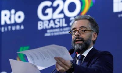 Fotografía de archivo del secretario de Clima del Ministerio de Relaciones Exteriores, el embajador Mauricio Lyrio. EFE/ André Coelho