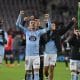 Los jugadores del Celta celebran la victoria, al término del partido de LaLiga de fútbol que CA Osasuna y Celta de Vigo han disputado en el estadio de El Sadar, en Pamplona. EFE/Iñaki Porto