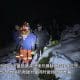 Rescate de personas que realizaban una ruta de senderismo en el Tíbet que han sido evacuadas "sanas y salvas" después de que una tormenta de nieve azotara los alrededores del monte Everest. EFE/ Departamento de Bomberos del Tíbet  SOLO USO EDITORIAL/SOLO DISPONIBLE PARA ILUSTRAR LA NOTICIA QUE ACOMPAÑA (CRÉDITO OBLIGATORIO)