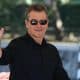 El actor estadounidense Matt Damon saluda a su llegada al Festival de Cine de Venecia. EFE/Archivo/Ettore Ferrari