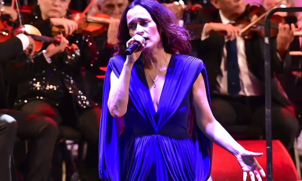 La cantante mexicana Julieta Venegas, se presenta durante un concierto en el marco de la 53 edición del Festival Internacional Cervantino este jueves, en Guanajuato (México). EFE/ Luis Ramírez