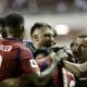 Jugadores de la selección de Costa Rica celebran este lunes la goleada por 4-1 infligida a la de Nicaragua en partido de la cuarta jornada del Grupo C de las eliminatorias de la Concacaf para el Mundial de 2026 jugado en el Estadio Nacional de San José. EFE/ Gustavo Amador