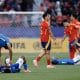 Los jugadores de Brasil se lamentan al ser eliminados del Mundial Sub-20 tras perder con España en el estadio Nacional de Santiago de Chile. EFE/Elvis González