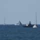Buques de la Flotilla Global Sumud llegando al puerto de Ashdod este jueves, tras ser interceptados los barcos que transportaban ayuda a Gaza y detener a activistas a bordo. EFE/ Atef Safadi
