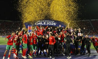Jugadores de Marruecos celebran el título de campeón del Mundial Sub-20 en el estadio Nacional de Santiago (Chile). EFE/Elvis González