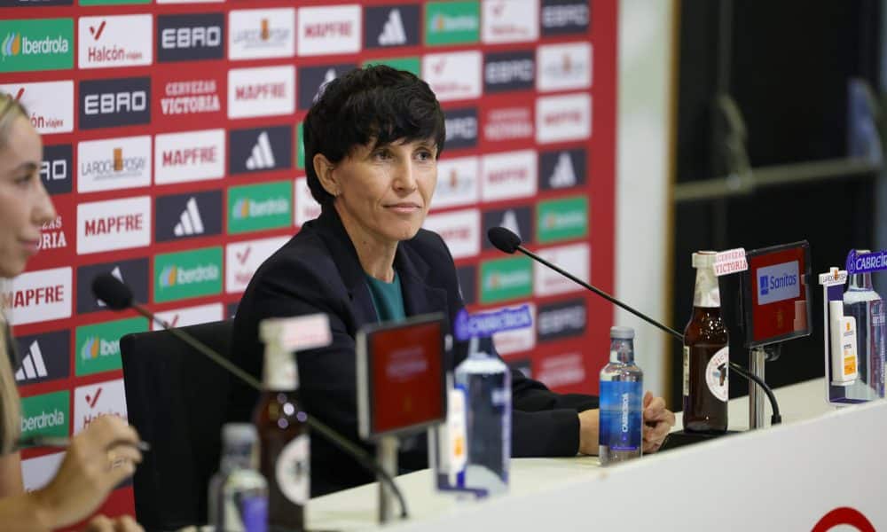 Sonia Bermúdez, nueva seleccionadora nacional, durante la rueda de prensa ofrecida, este viernes, para anunciar su primera convocatoria como seleccionadora.EFE/ Zipi