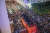 Jugadores de la selección marroquí sub-20, campeona del Mundial, por las calles de Rabat. EFE/EPA/JALAL MORCHIDI
