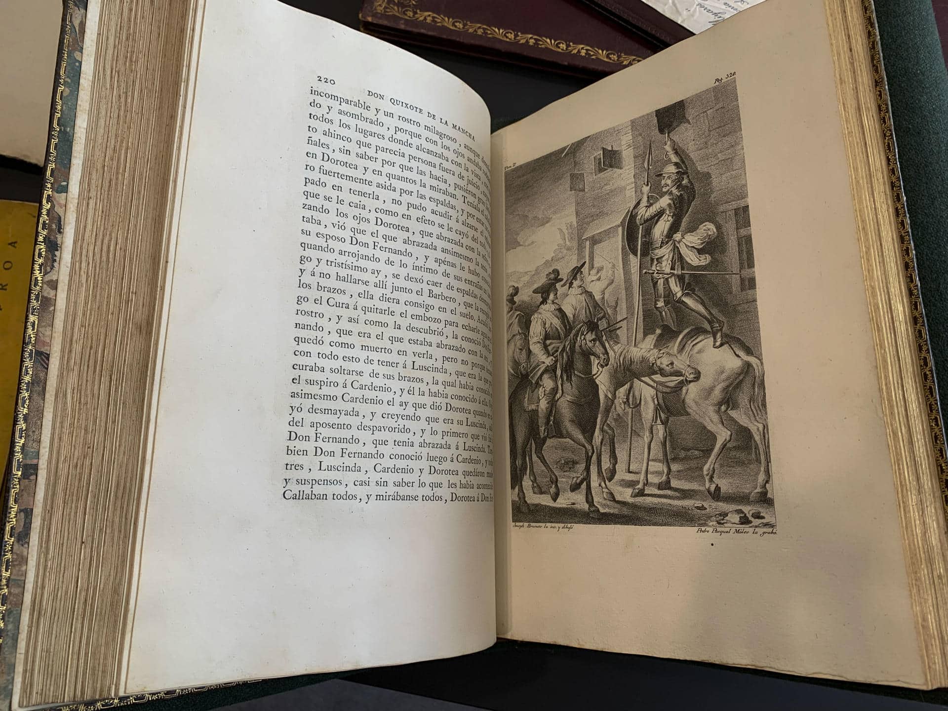 Ejemplar de 'El Ingenioso Hidalgo Don Quijote de la Mancha', impreso en Madrid en 1780 por Joaquín Ibarra. La venta de libros raros y manuscritos de Christie's París, prevista entre el 22 de octubre y el 5 de noviembre, incluye la colección completa de Louis de Clercq, fotógrafo francés del siglo XIX que viajó por Siria, Palestina, Egipto y España, así como un poema manuscrito de Federico García Lorca, dibujos de Goya y una edición del Quijote de 1780. EFE/ Isabel Rodríguez Ramiro