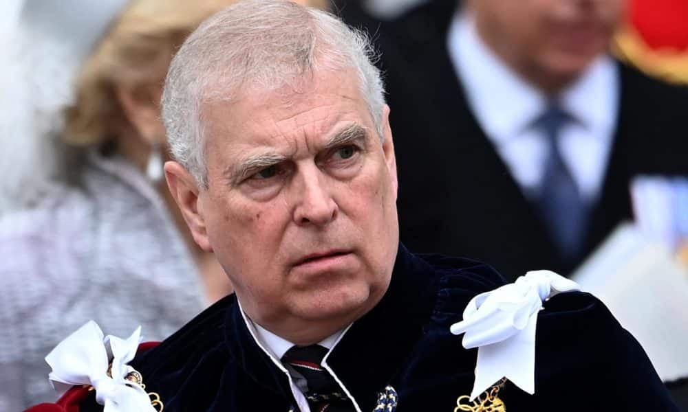 Foto de archivo del príncipe Andrés durante la la ceremonia de coronación de Carlos como rey del Reino Unido el 6 de mayo de 2023. EFE/EPA/ANDY RAIN
