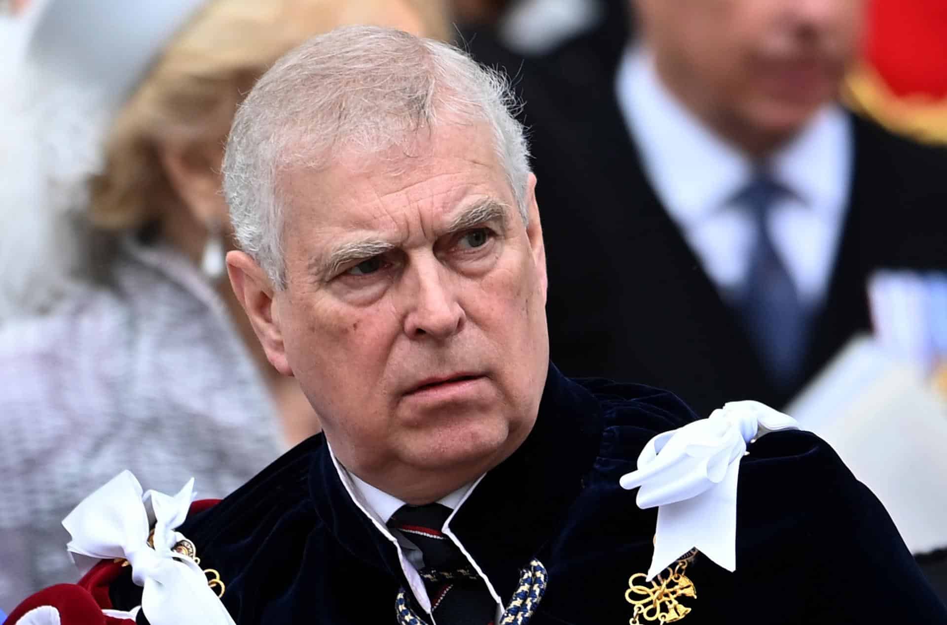 Foto de archivo del príncipe Andrés durante la la ceremonia de coronación de Carlos como rey del Reino Unido el 6 de mayo de 2023. EFE/EPA/ANDY RAIN