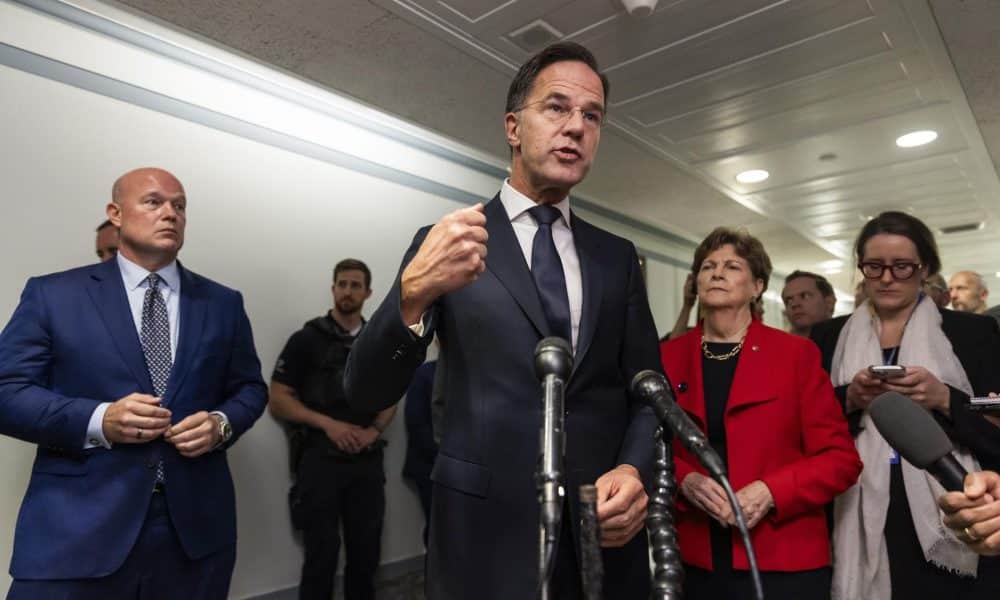 EFE/EPA/JIM LO SCALZO