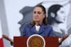 La presidenta de México, Claudia Sheinbaum, habla durante una rueda de prensa este lunes, en el Palacio Nacional de Ciudad de México (México). EFE/ Mario Guzmán

