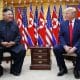 Fotografía de archivo cedida del presidente de EE.UU., Donald J. Trump, y el líder de Corea del Norte. Kim Jong-un. EFE/YONHAP