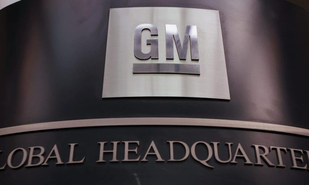 Fotografía de archivo del logo de General Motors. EFE/JEFF KOWALSKY