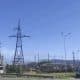 Leópolis (Ucrania), 13/10/2025.- Vista de una subestación eléctrica situada junto a la estación de tren del oeste de Ucrania. Las infraestructuras ferroviarias ucranianas son, junto al sistema energético, el nuevo objetivo prioritario de los bombardeos masivos de Rusia, que en los últimos días ha atacado con drones en diversas ocasiones vías de tren, locomotoras y trenes de pasajeros. EFE/Rostyslav Averchuk