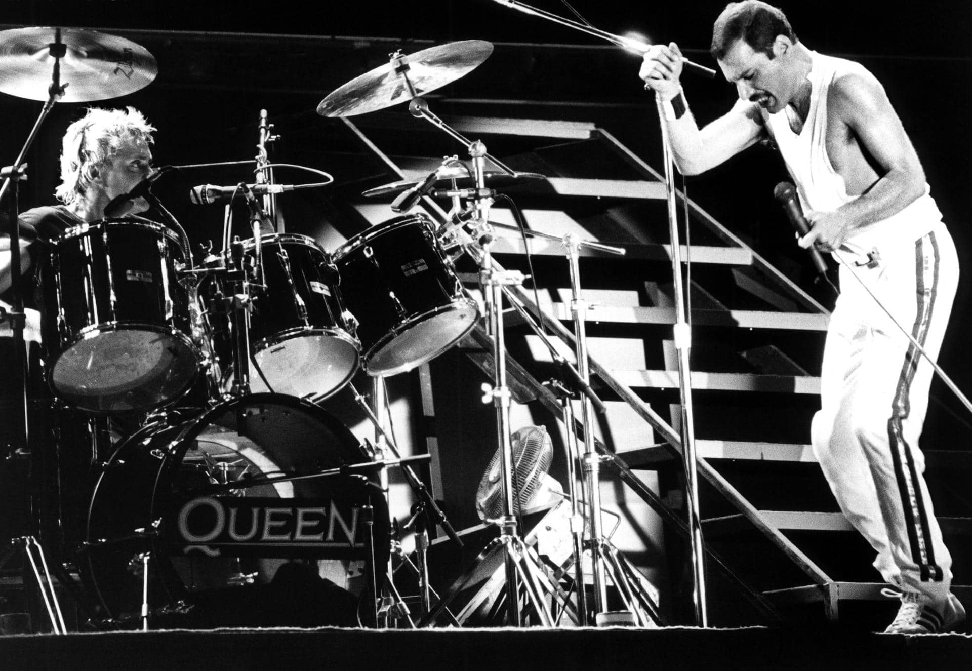 Imagen de 1986 del cantante Freddie Mercury, líder del grupo británico "Queen". EFE/Sergio Lainz.