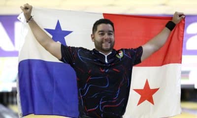 Donald Lee, de Panamá, ganó la medalla de oro en la final de boliche en los XII Juegos Centroamericanos en Ciudad de Guatemala. EFE/Fernando Ruiz
