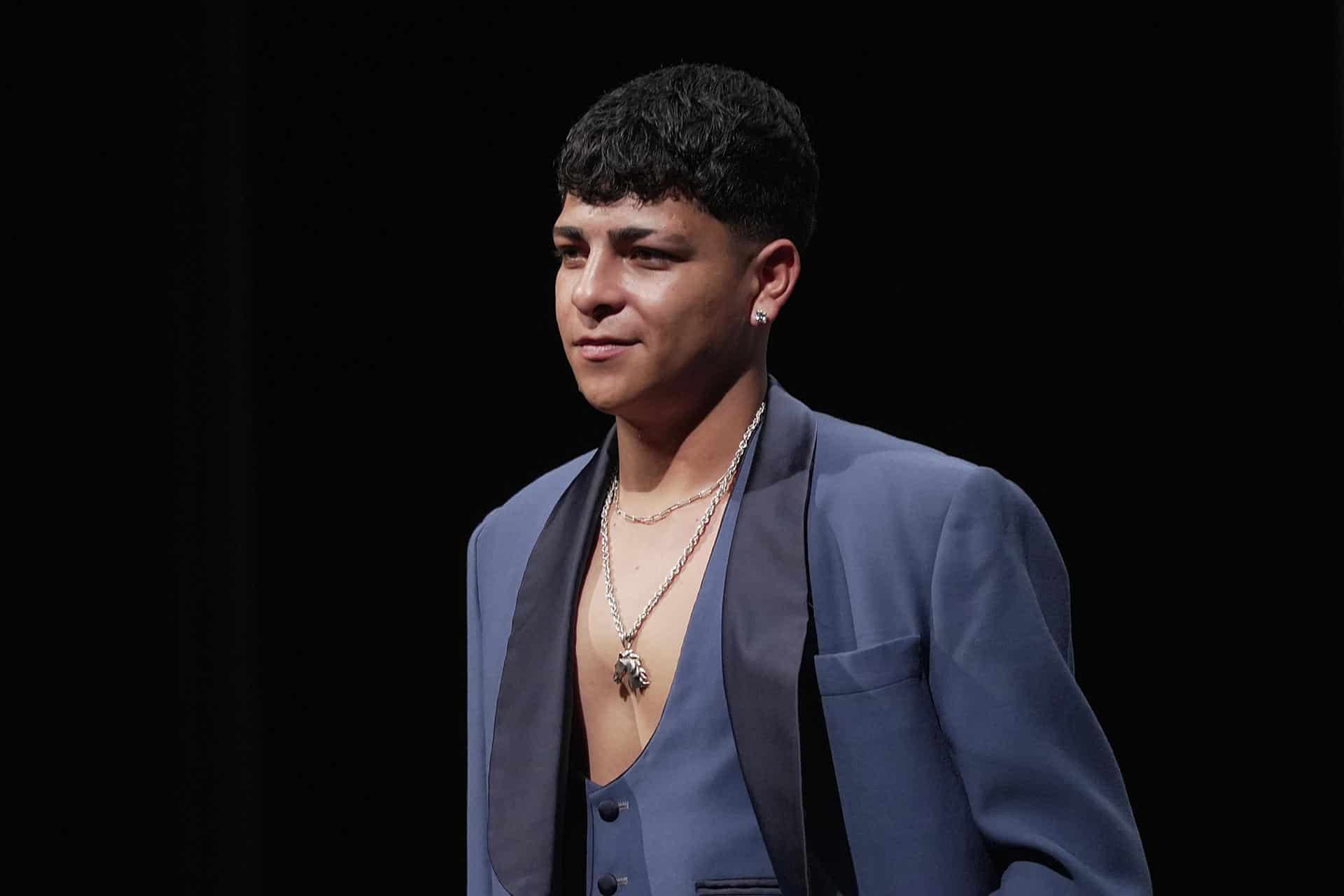 Fotografía del 18 de octubre de 2025 del actor mexicano Víctor Prieto posando durante une entrevista con EFE, en el marco del Festival Internacional de Cine de Morelia (FICM) (México). EFE/Iván Villanueva