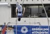 El gimnasta guatemalteco Jaycko Bourdet cumple este vienes su rutina en la modalidad 'all around' de los XII Juegos Centroamericanos. EFE/ Alex Cruz
