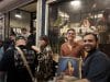 Seguidores de la cantante puertoriqueña iLe posan con un disco mientras esperan por un autógrafo este jueves, en San Juan (Puerto Rico).EFE/ Esther Alaejos