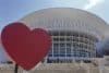 Fotografía que muestra el exterior del Coliseo de Puerto Rico este viernes, en San Juan (Puerto Rico). EFE/ Thais Llorca
