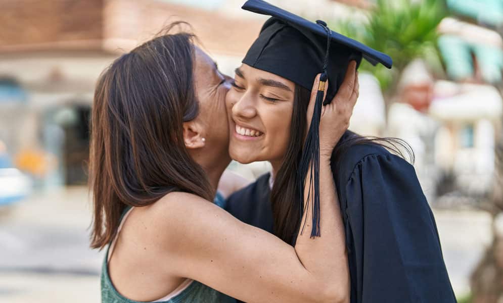 Aprende a usar las herramientas FAFSA