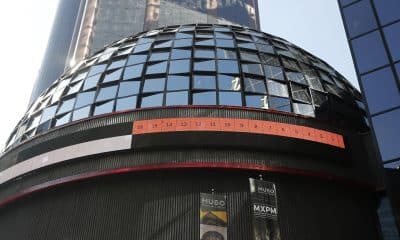 Fotografía de archivo del edificio de la Bolsa Mexicana de Valores en Ciudad de México (México). EFE/ Mario Guzmán