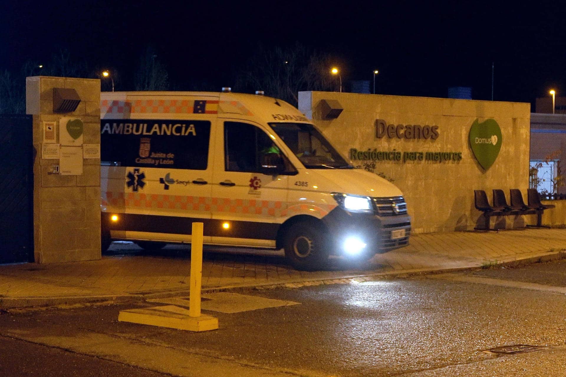 La Policía Nacional ha abierto una investigación para aclarar la muerte de la actriz y cantante Encarnita Polo, que falleció el viernes a los 86 años en una residencia de Ávila, en el centro de España, estrangulada por otro residente, según los primeros indicios. EFE/Raúl Sanchidrián