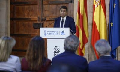 El presidente regional de Valencia, Carlos Mazón, durante su comparecencia en la que anunció que dimitirá al frente del Gobierno valenciano, una año después de las inundaciones del 29 de octub re de 2024, que causaron 229 muertes en la región. EFE/Biel Alino