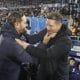 El entrenador del Atlético de Madrid Diego Pablo Simeone (d), saluda a José Bordalás, del Getafe, antes del comienzo del partido de Liga que disputan Getafe y Atlético de Madrid este domingo en el estadio Coliseo. EFE/Sergio Pérez