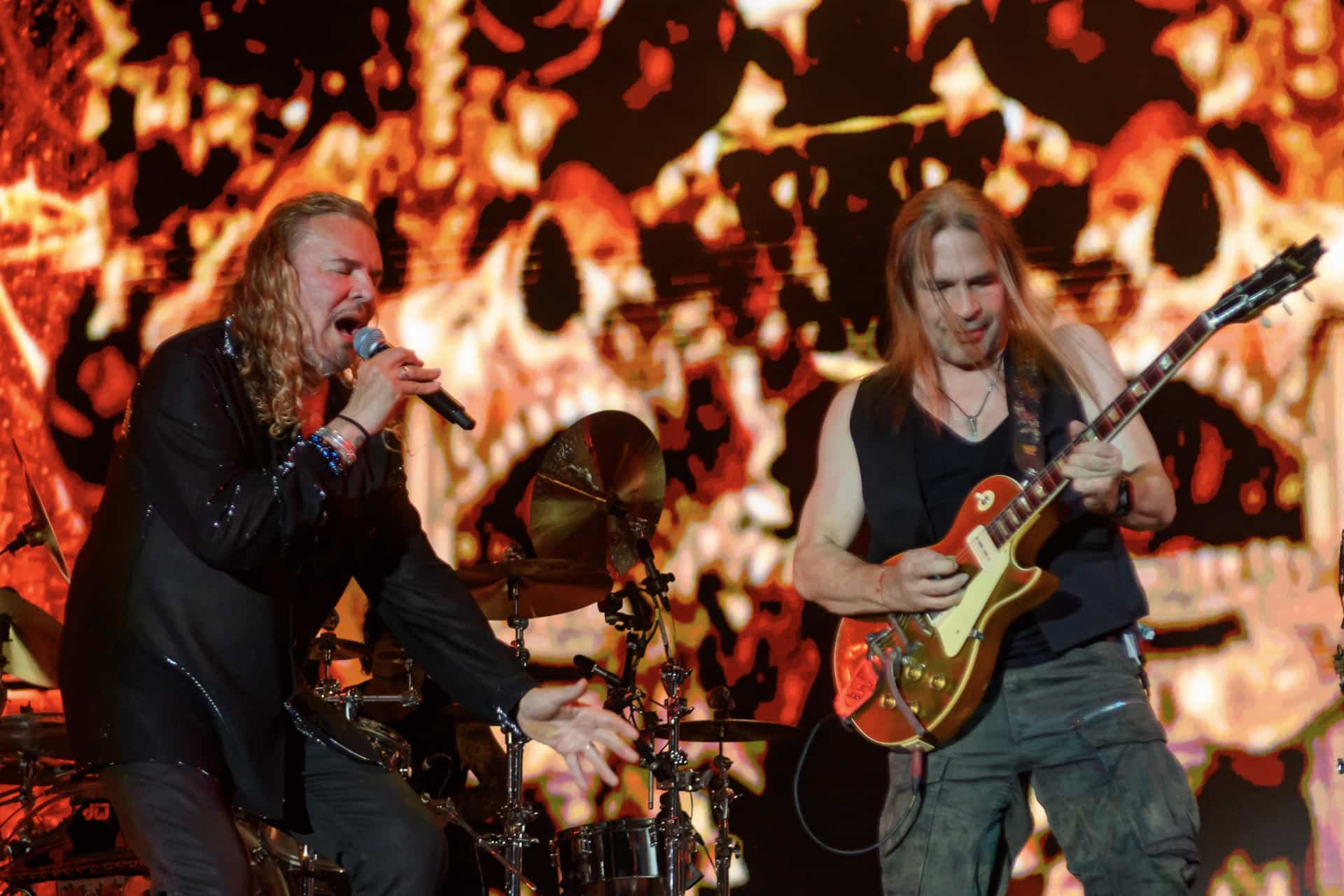 Fotografía de archivo del grupo mexicano Maná durante un concierto en el Icónica Santa Lucía Sevilla Fest que se celebra en la capital andaluza. EFE/Raúl Caro