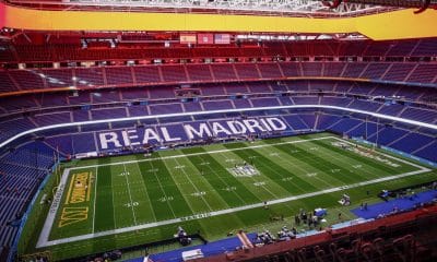 Vista del Bernabéu adaptado para el fútbol americano este viernes en Madrid con motivo de la celebración por primera vez en España de un encuentro oficial de la temporada regular de la National Football League (NFL) entre los Miami Dolphins y los Washington Commanders, que se disputará el próximo domingo. EFE/ Daniel Gonzalez