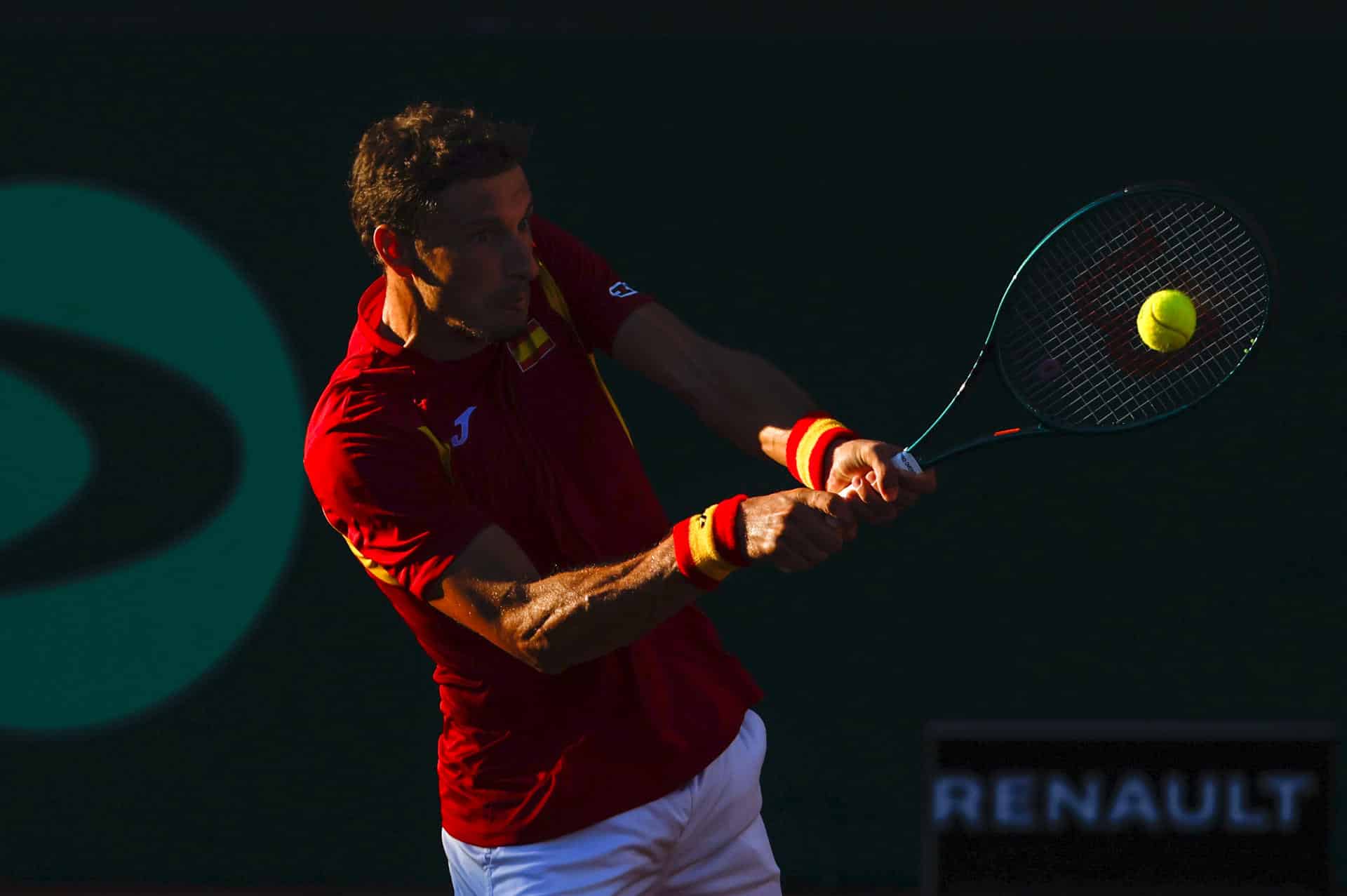 Imagen de archivo del tenista español Pablo Carreño durante un partido de la Copa Davis disputado en el club de tenis Puente Romano en Marbella.- EFE/ Jorge Zapata