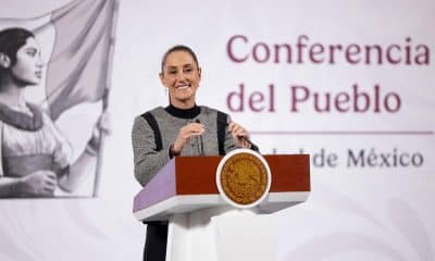 Fotografía cedida por la presidencia de México, de la mandataria mexicana, Claudia Sheinbaum, hablando en una rueda de prensa este viernes, en Palacio Nacional de la Ciudad de México (México). EFE/ Presidencia de México /SOLO USO EDITORIAL/NO VENTAS/SOLO DISPONIBLE PARA ILUSTRAR LA NOTICIA QUE ACOMPAÑA (CRÉDITO OBLIGATORIO)