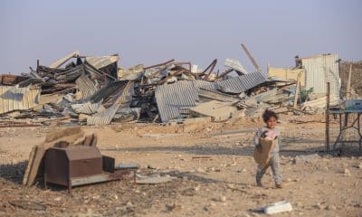 El 14 de noviembre de 2024, la Policía de Israel demolió la mezquita de la aldea árabe beduina de Umm al Hiran, en el desierto del Néguev, con el objetivo de limpiar la zona para levantar un pueblo exclusivamente judío. EFE/Waleed Alobra