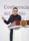 La presidenta de México, Claudia Sheinabum, habla durante una rueda de prensa este viernes en Palacio Nacional de la Ciudad de México (México). EFE/José Méndez

