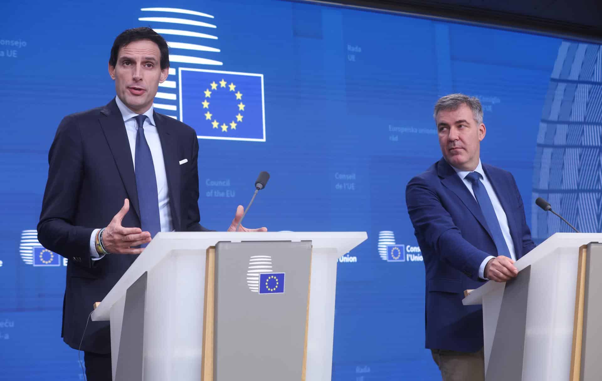 EFE/EPA/OLIVIER HOSLET