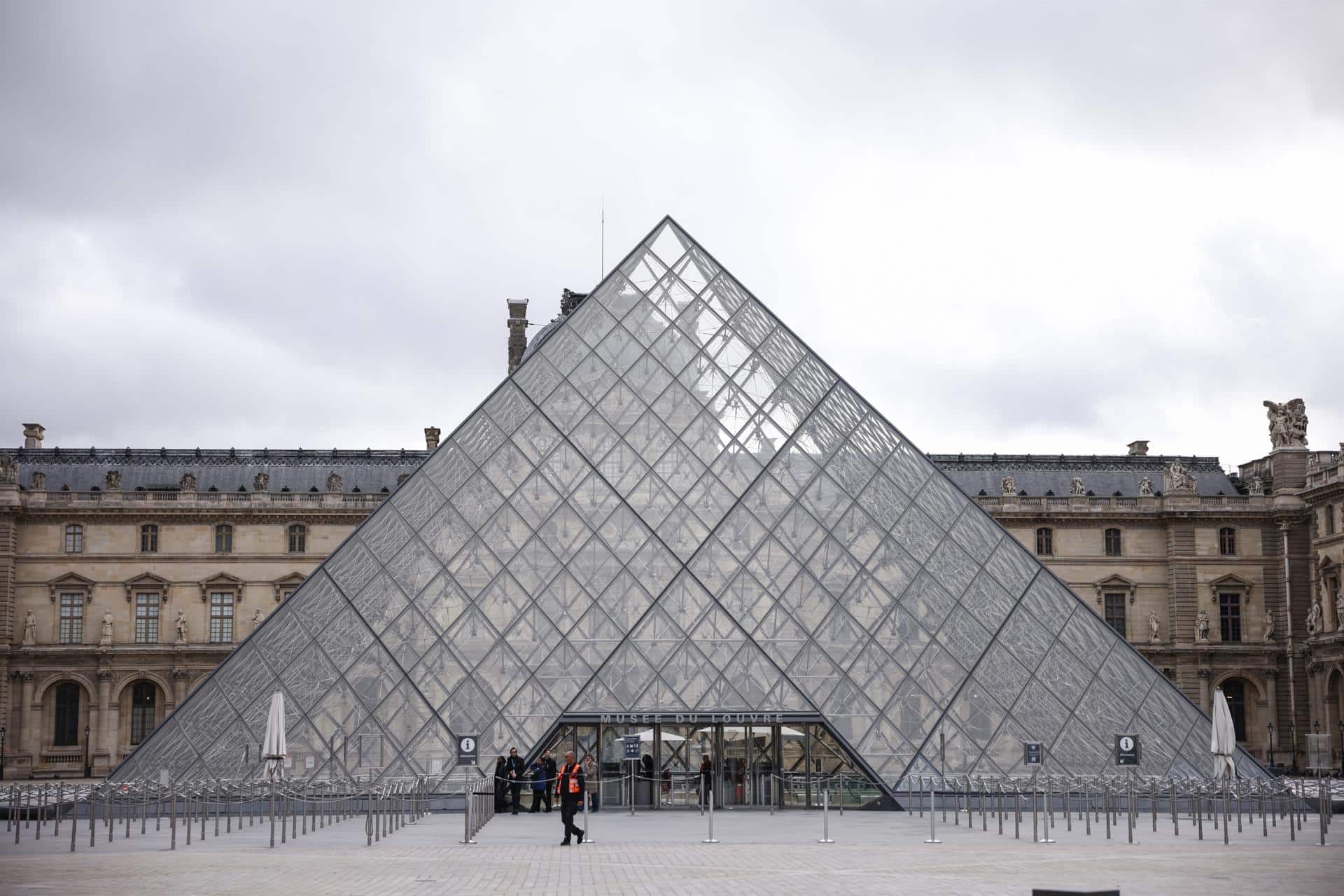 Imagen de archivo del Museo del Louvre. EFE/EPA/YOAN VALAT
