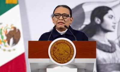 Fotografía cedida por la Presidencia de México que muestra a la secretaria de Gobernación, Rosa Icela Rodríguez, hablando durante una rueda de prensa este viernes, en el Palacio Nacional de Ciudad de México (México). EFE/ Presidencia de México /SOLO USO EDITORIAL/ NO VENTAS/ SOLO DISPONIBLE PARA ILUSTRAR LA NOTICIA QUE ACOMPAÑA (CRÉDITO OBLIGATORIO)